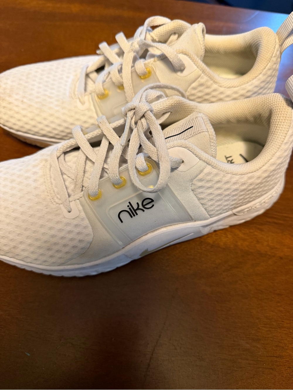 Nike Womens Renew In Season TR 10 White Gold Crossfit Shoe CK2576-010 Size 9